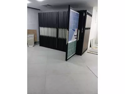 Ceramic display stand